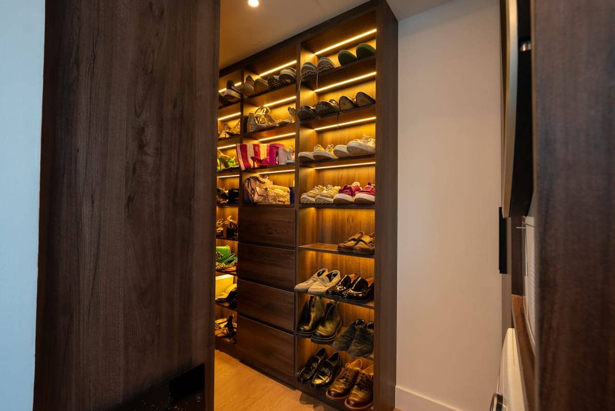 Walk in wardrobe display joinery — renovation in Dubai by Turnkey Renovations